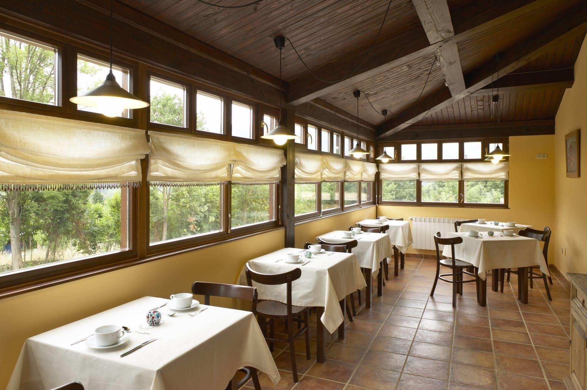 Hotel Rural Coviella Arriondas Ngoại thất bức ảnh